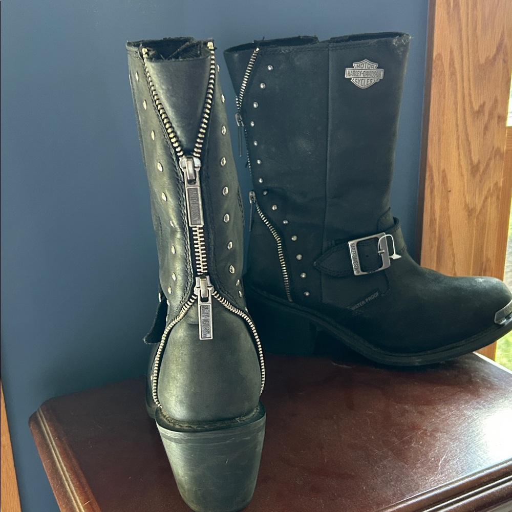 Harley-Davidson Women's Studded Black Moto Boots - Picture 4 of 8